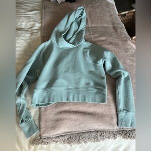 Lululemon pullover